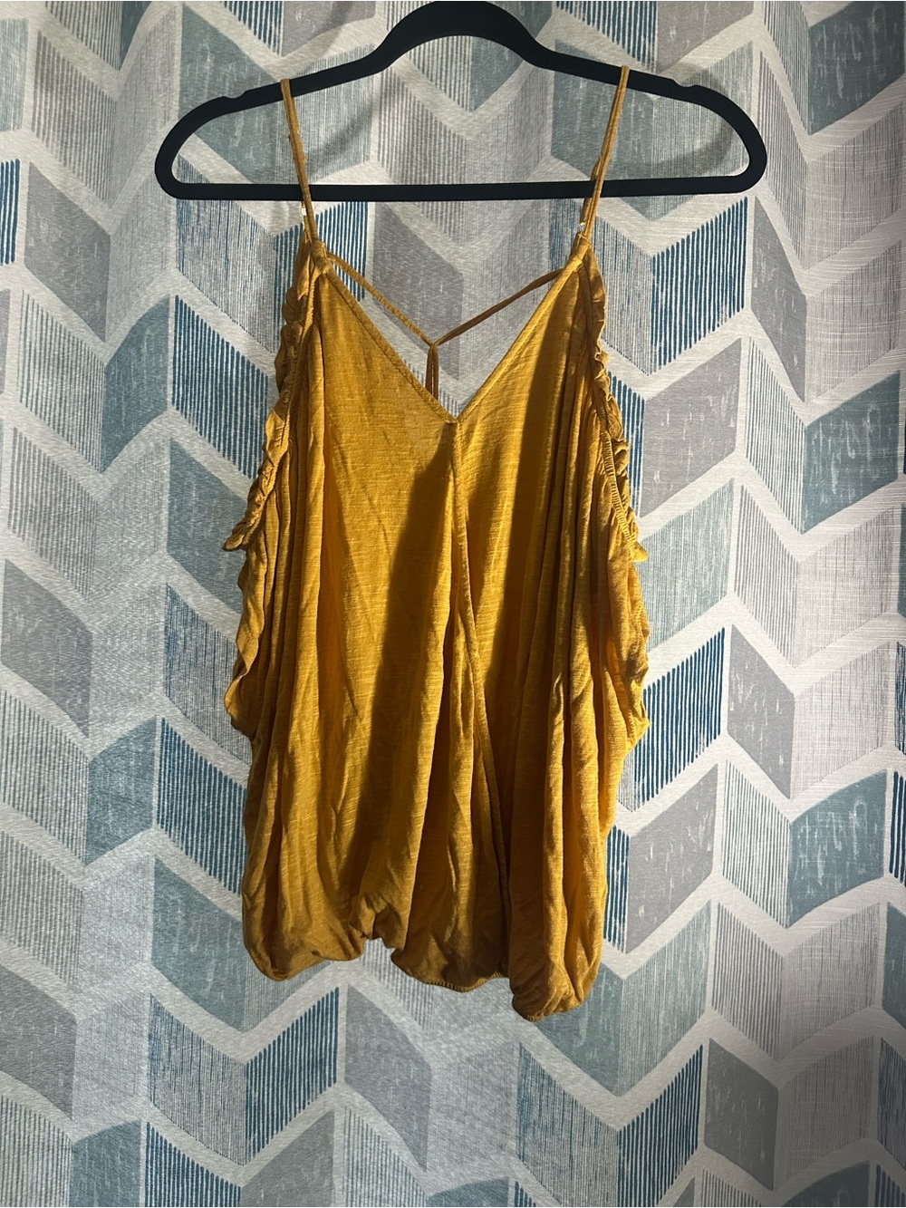 Daytrip Cold Shoulder Surplice Top Size L